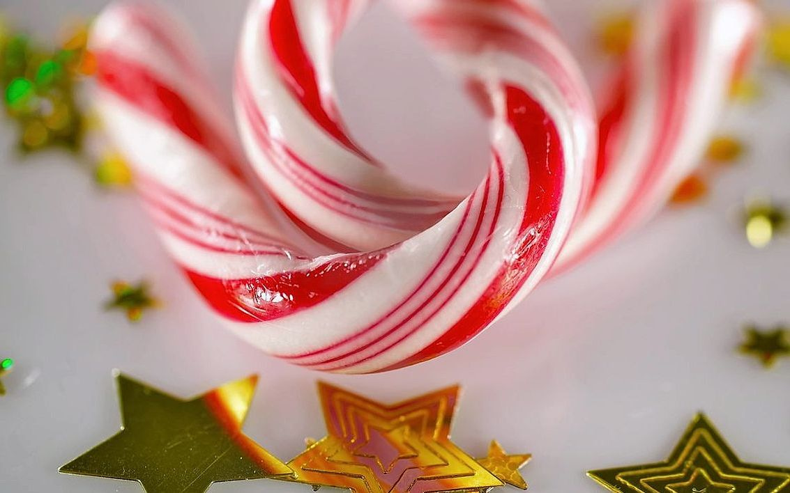 Una bolsa de nuestros clásicos chocolates con envoltura elegante